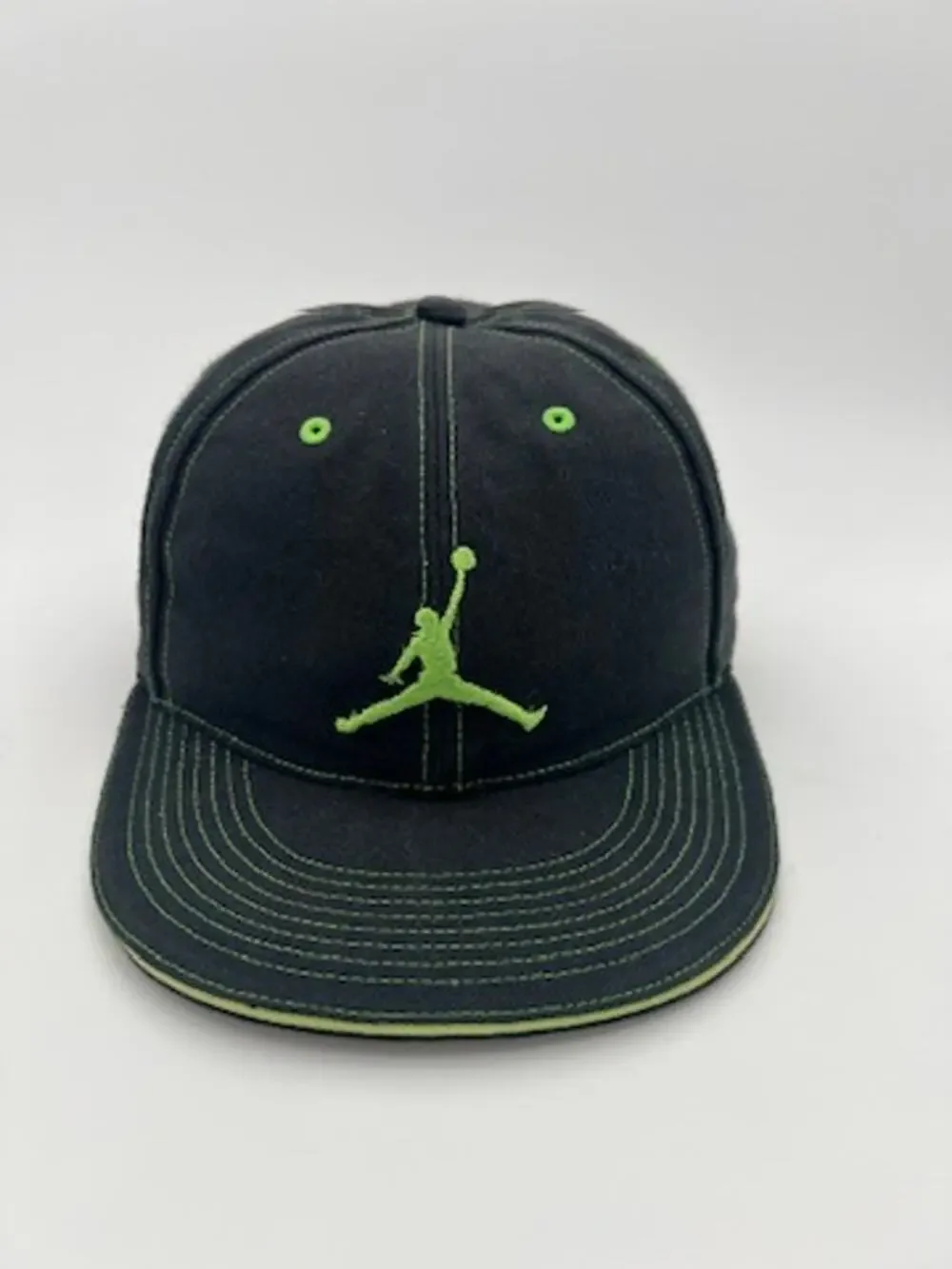 Nike Air Jordan Black Volt Green Jumpman Fitted Hat Cap Size 7 1/2 Adult